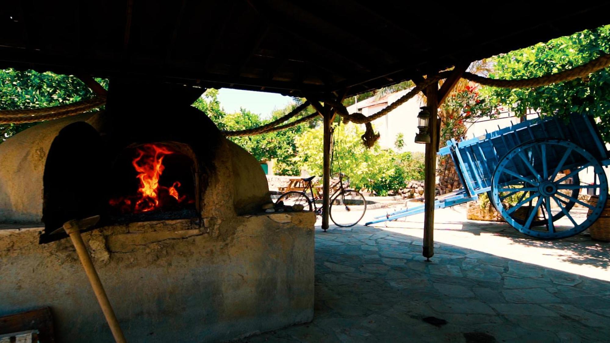 Almond Holiday Village Кіренія Екстер'єр фото